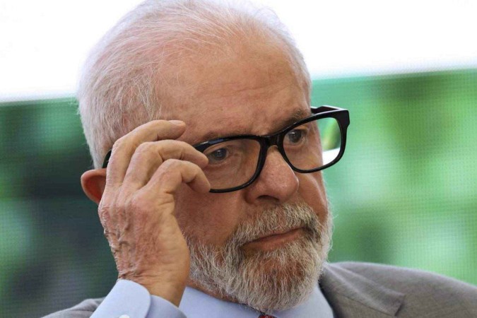 Lula passa por retirada de dreno e está "lúcido e orientado", diz boletim Presidente passou por segundo procedimento médico na noite desta quinta-feira (12/12)