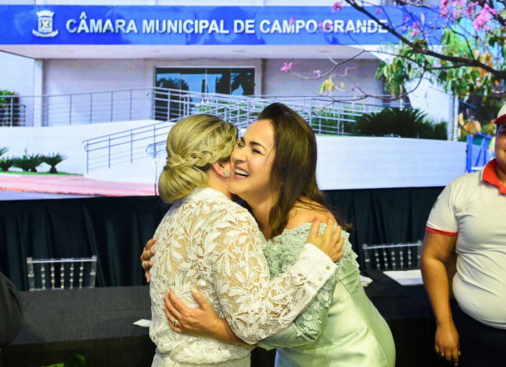 Fé, determinação são os pilares de Adriane Lopes para este mandato. 